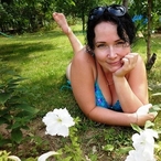 Gustine, 38 ans, Plancher-Bas