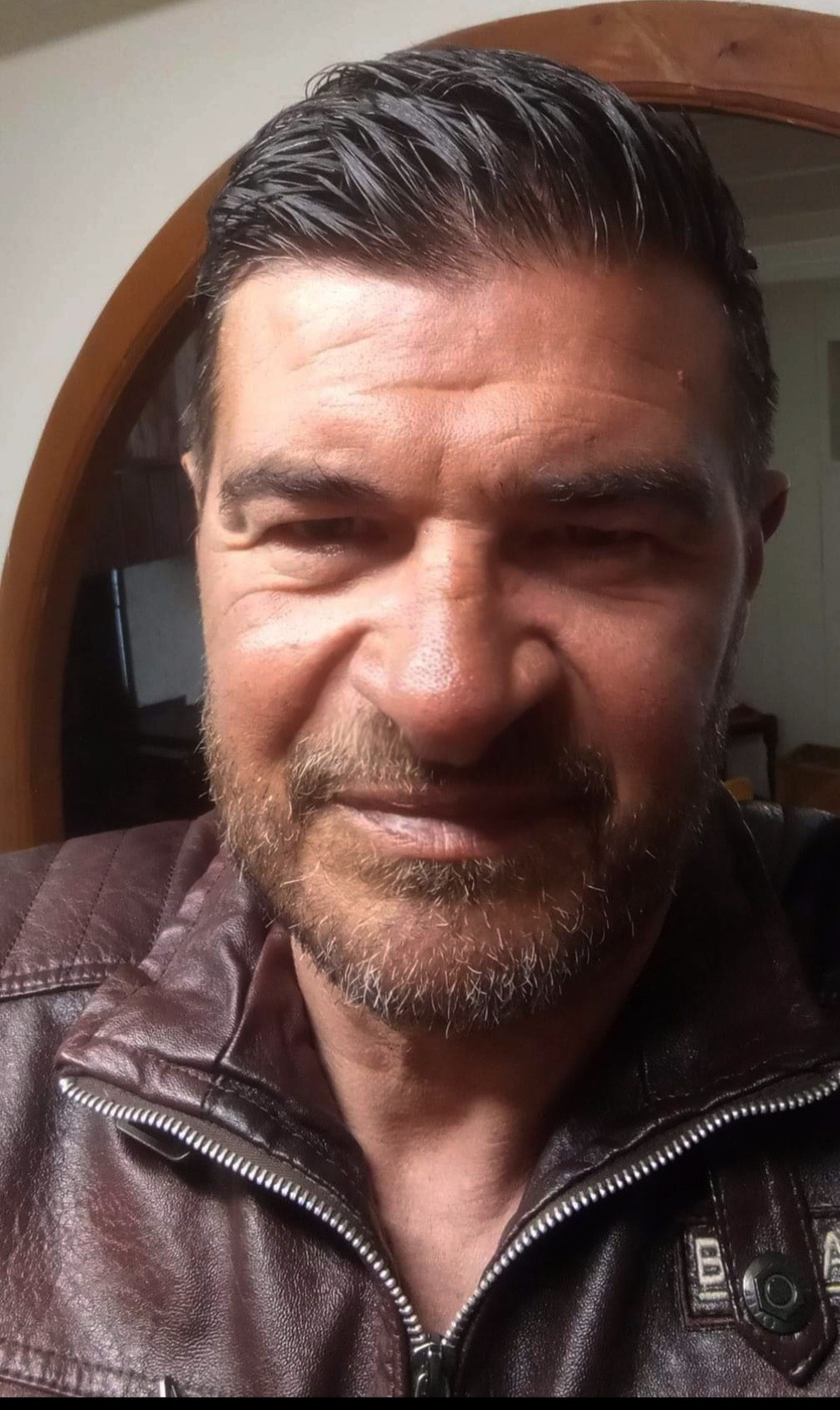 Saji, 45 ans, Étuz