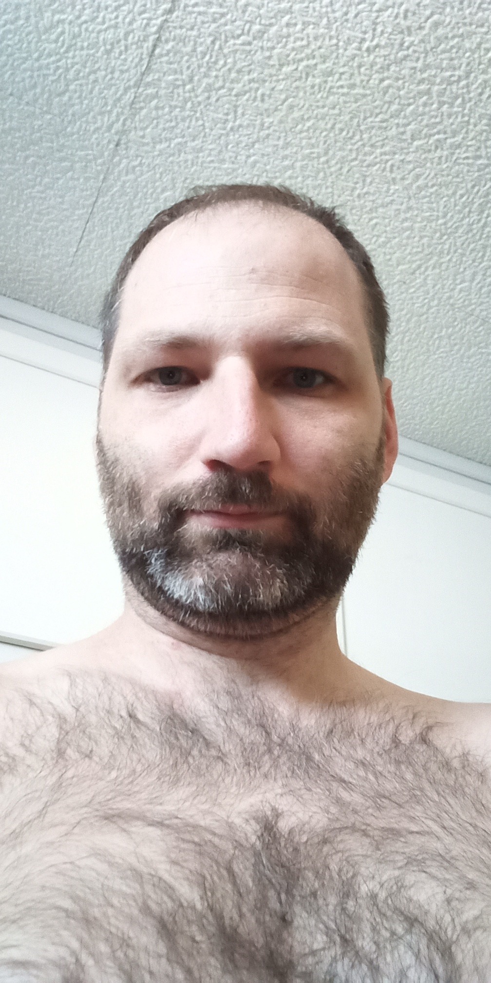 Yossi, 37 ans, LaRésie-Saint-Martin